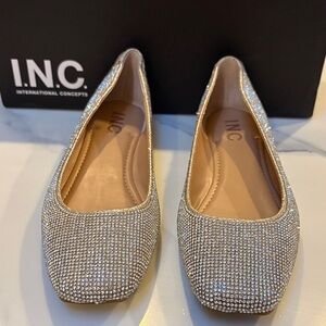 INC International Concepts Glittering Silver Flats, Size 7